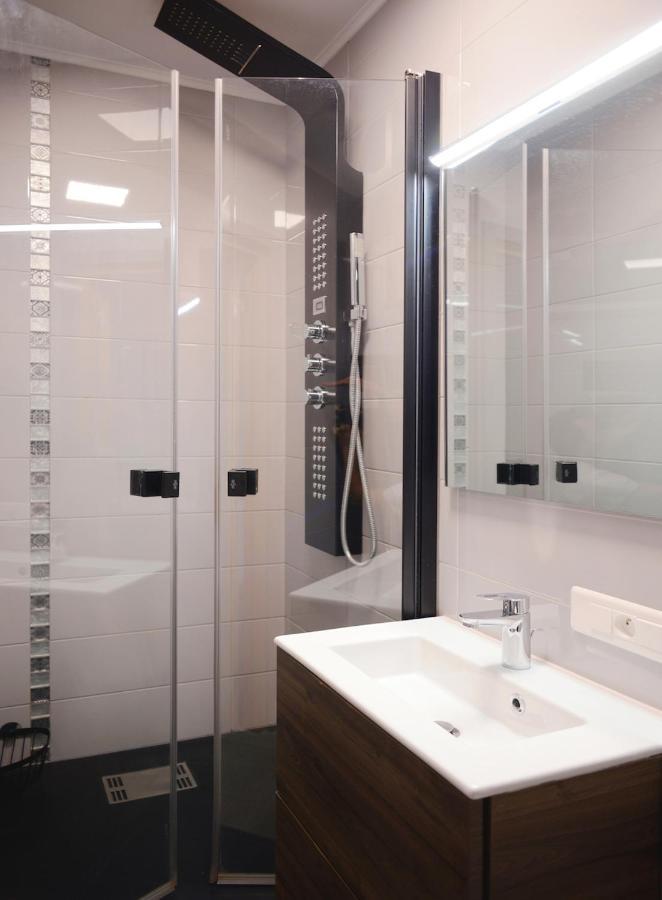 2Bdr Reine Astrid Apartment คานส์ ภายนอก รูปภาพ